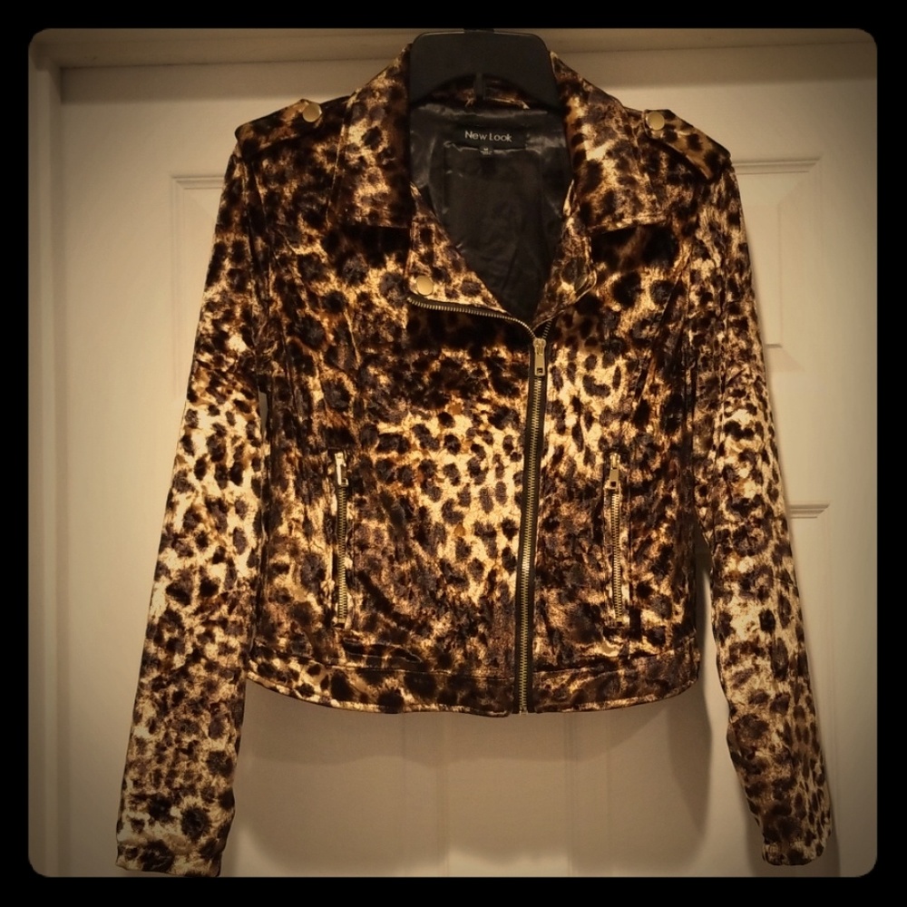 NWOT Cheetah/Leopard Fashion Jacket